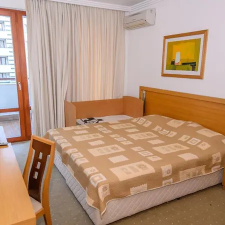 за гости затворен комплекс емералд * 라브다