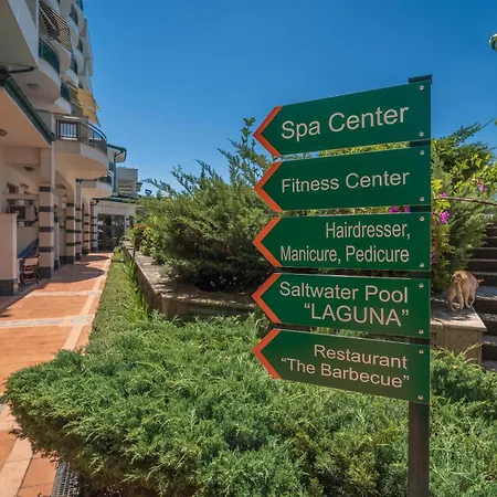 за гости затворен комплекс емералд 아파트