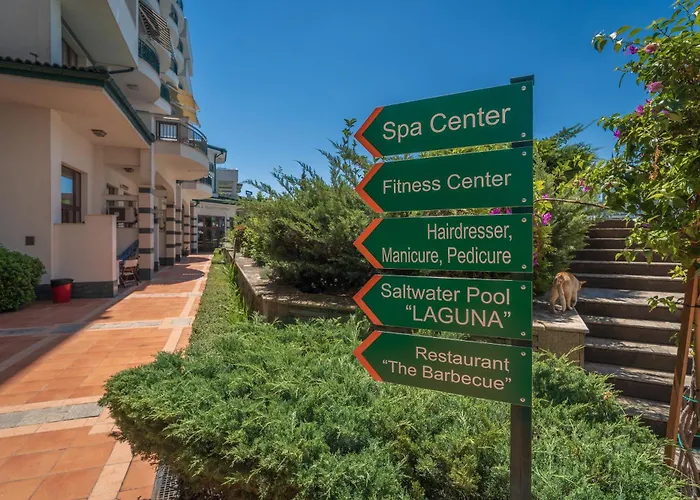 за гости затворен комплекс емералд Appartement