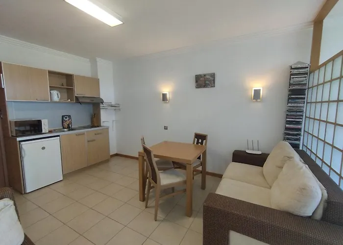 Appartement за гости затворен комплекс емералд Ravda