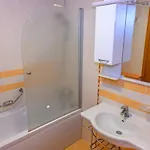 за гости затворен комплекс емералд * Ravda