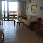 за гости затворен комплекс емералд Apartment Ravda