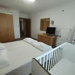 за гости затворен комплекс емералд * Ravda