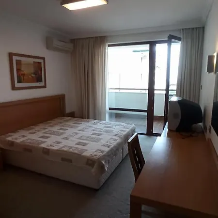 Apartment за гости затворен комплекс емералд Ravda