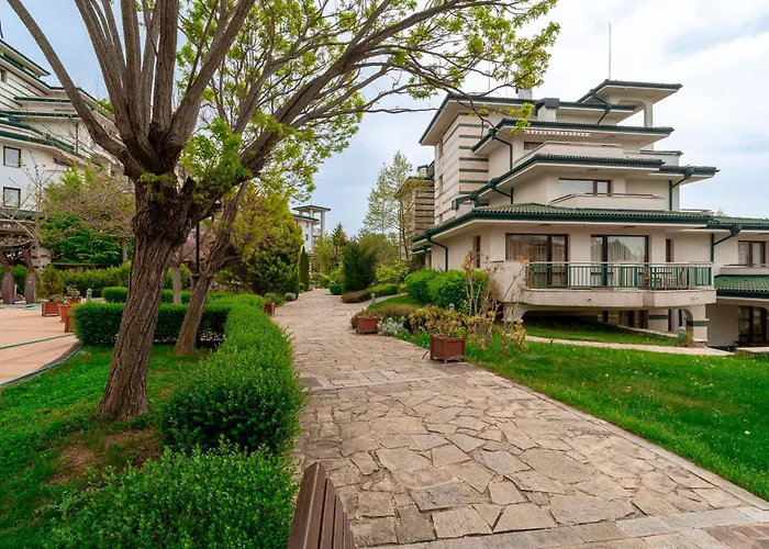 Apartamento за гости затворен комплекс емералд